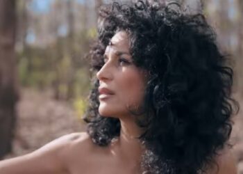 Escuche el tema que nos regala Karina con motivo dell Día del Amor (+ Video)