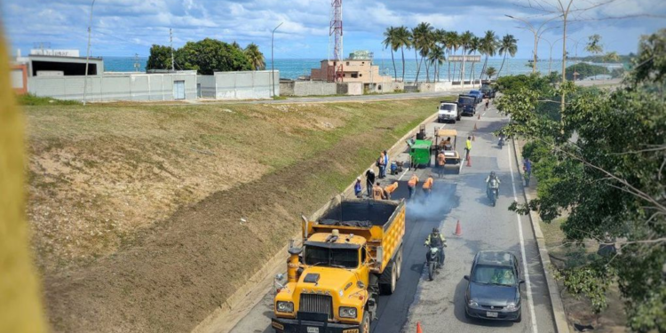 Plan Especial de Asfaltado del Gobierno de Carabobo se desplegó en el sector El Palito de Puerto Cabello