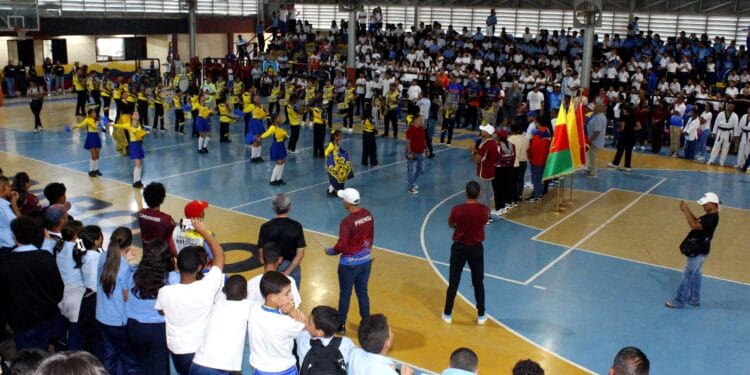 Valencia: Inaugurados XIX Juegos Deportivos Nacionales Estudiantiles 2025