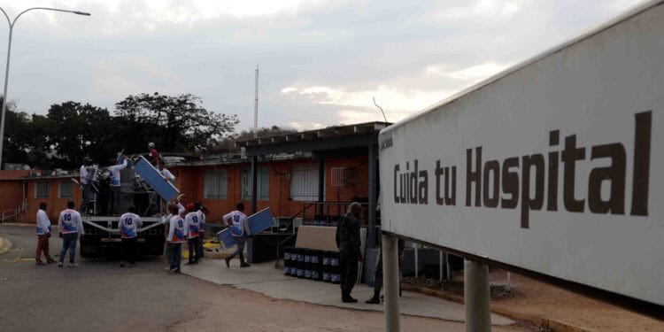 Carabobo: Gobernador Lacava dió inicio a la remodelación y equipamiento de la consulta externa de la CHET
