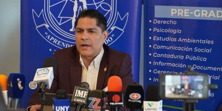 Lara: Universidad Yacambú expande su oferta académica con las licenciaturas en Turismo y Comercio Internacional