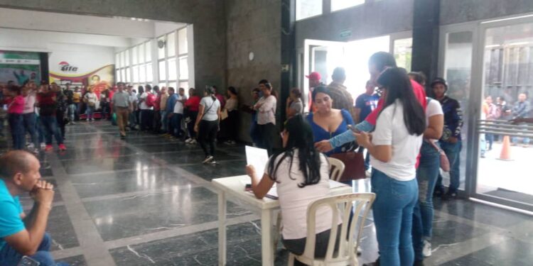 Barquisimeto: IFE recibe respuesta masiva a convocatoria para captación de personal