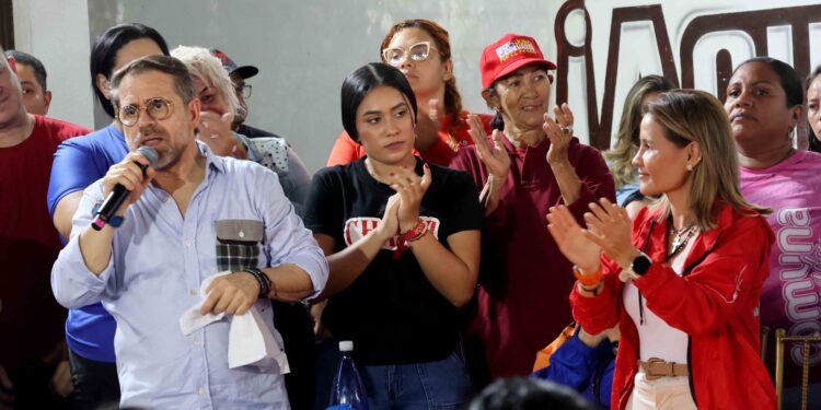 Rafael Lacava: “Participación del pueblo permite la construcción del Estado Comunal”