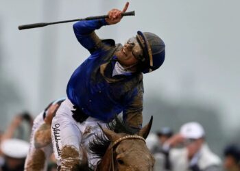 El venezolano Junior Alvarado conquistó el Kentucky Derby 2025