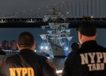 EEUU: Reportan dos cadetes fallecidos tras accidente del buque mexicano en Brooklyn