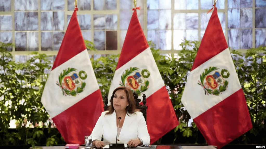 Perú retira a embajador en Honduras por "inaceptable injerencia" en asuntos internos