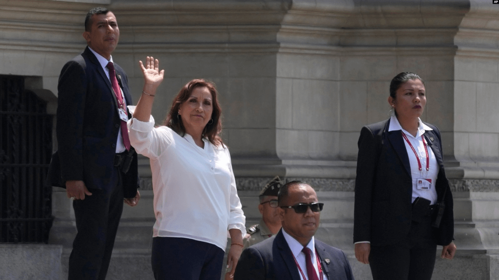 Perú: presidenta Boluarte dice que no renunciará pese a letales protestas