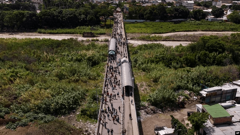 ARCHIVO - El Puente Internacional Simón Bolívar, 5 de agosto de 2022. La frontera ha estado cerrada durante años por el gobierno venezolano y reabrirá después de que se restablezcan las relaciones diplomáticas.