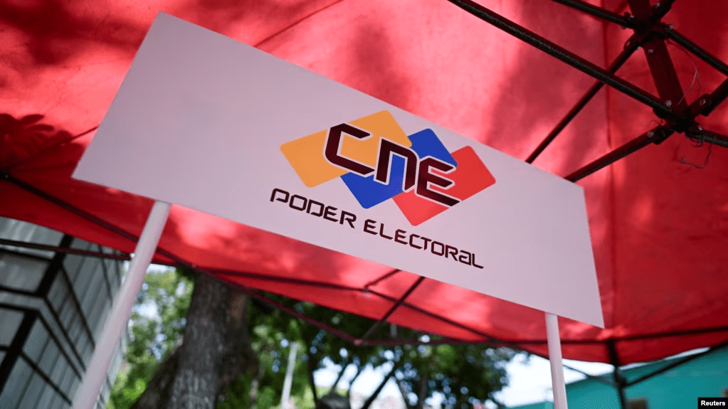 Fotografía de un punto de actualización y registro de votantes instalado por el Consejo Nacional Electoral venezolano en Caracas, el 19 de marzo de 2024.