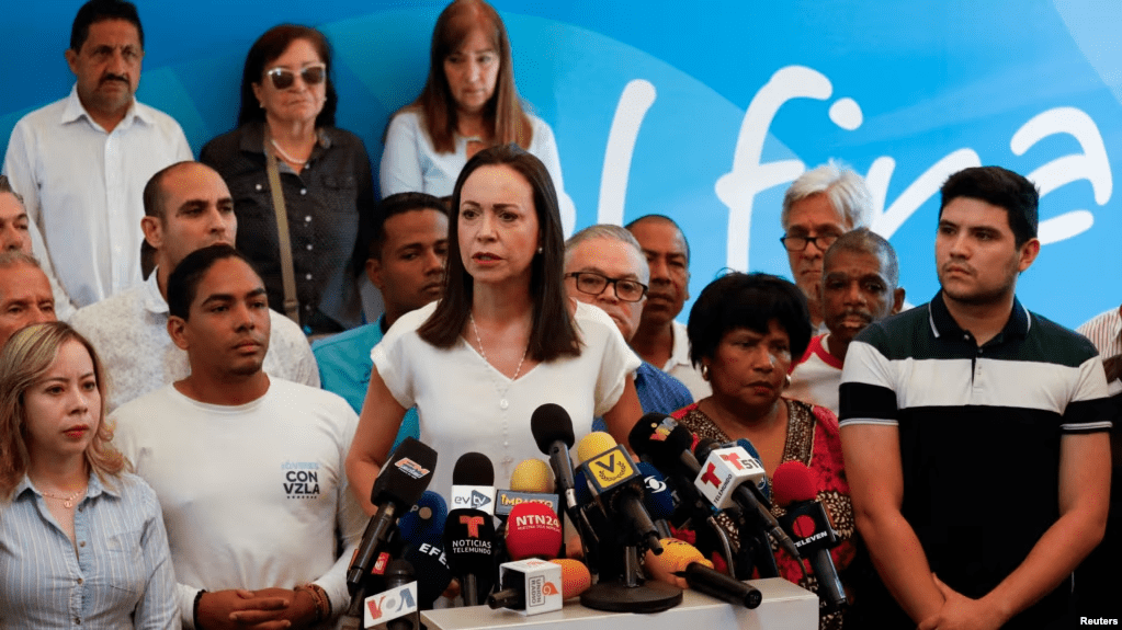 La líder opositora venezolana, María Corina Machado, durante una conferencia de prensa tras la postulación de Manuel Rosales como candidato.